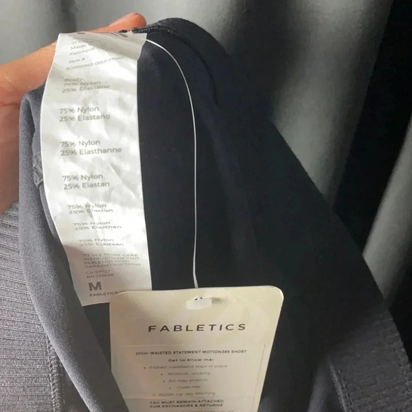 Fabletics High Waisted Statement Motion 365 Short - Picture 5 of 5